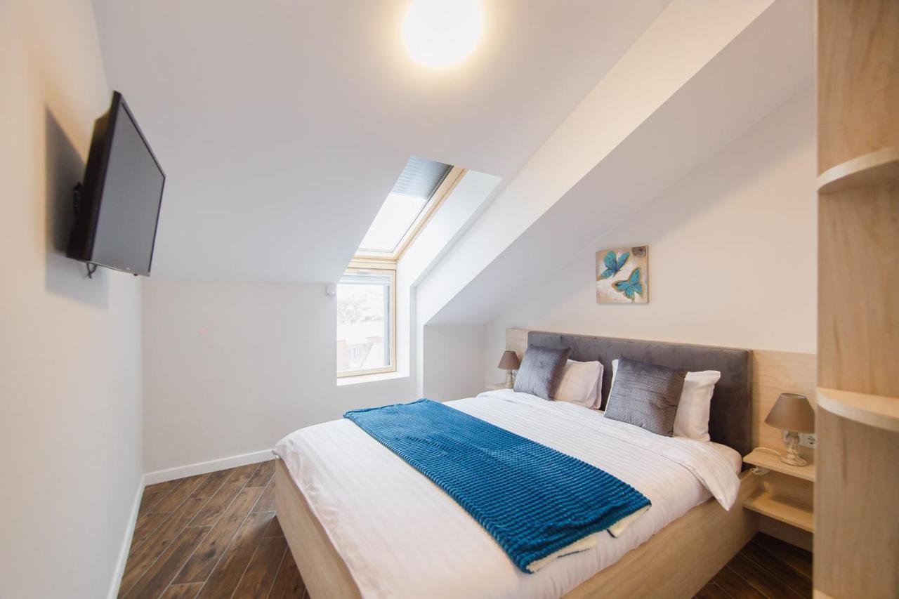 Skylight Loft Near City Center Oradea Exterior foto